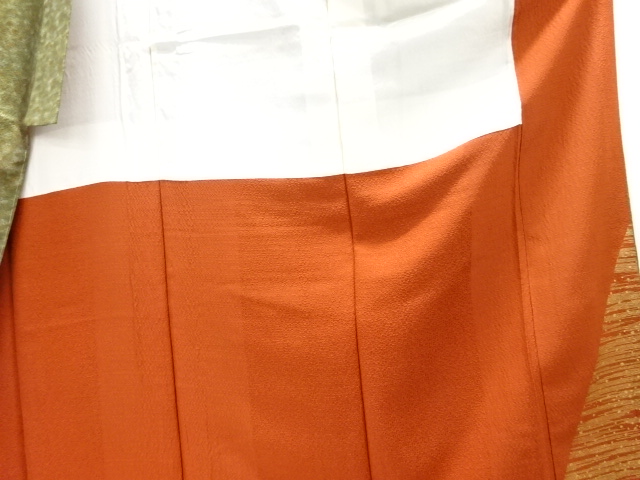  万寿菊模様刺繍訪問着